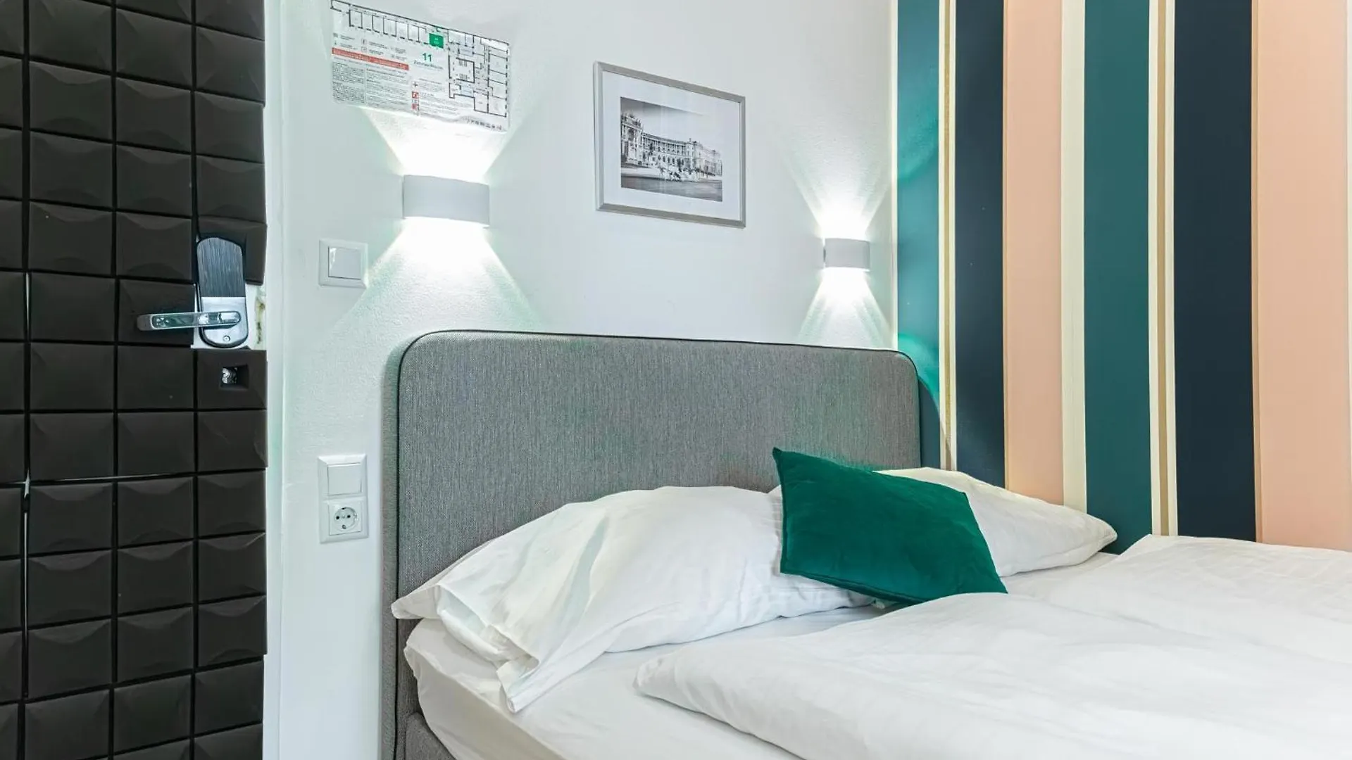 Mariahilfer Boutique Rooms - Virtual Reception & Self-Checkin Vienna 0*,
