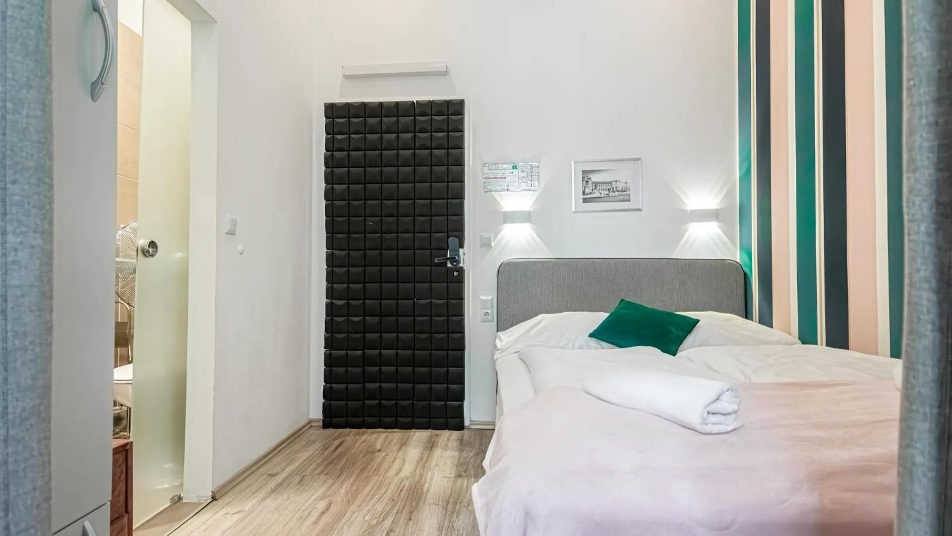 Mariahilfer Boutique Rooms - Virtual Reception & Self-Checkin Vienna Apartment