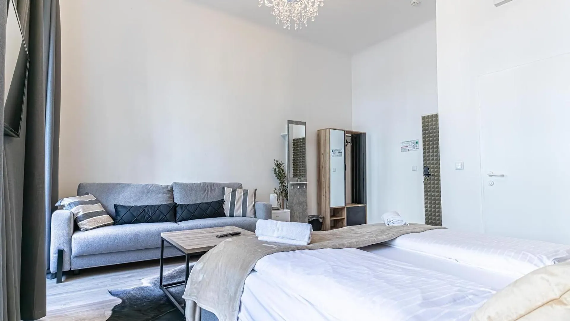 Mariahilfer Boutique Rooms - Virtual Reception & Self-Checkin Vienna Apartment