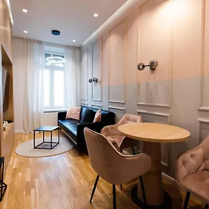 Zeus Design Wasserwelt Vienna
