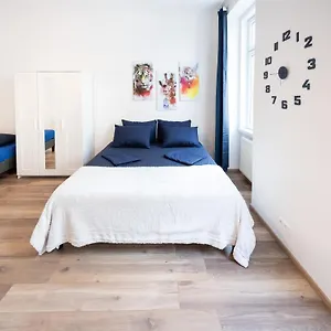 Radiant Premium - Fuenfhaus Vienne